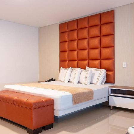 מדיין Infinity Hotel מראה חיצוני תמונה