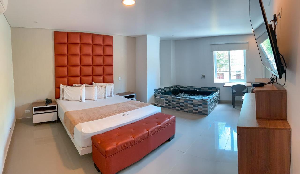 מדיין Infinity Hotel מראה חיצוני תמונה