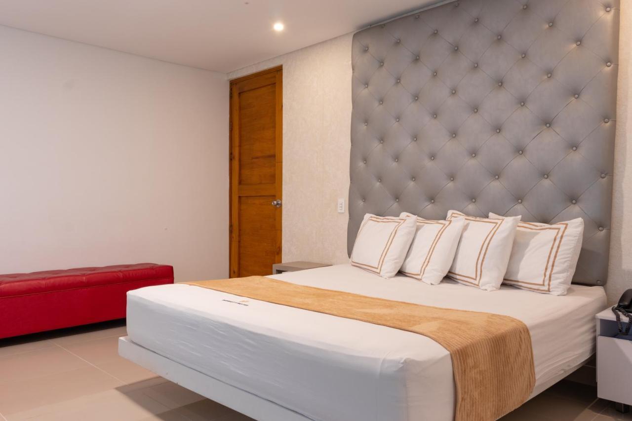 מדיין Infinity Hotel מראה חיצוני תמונה
