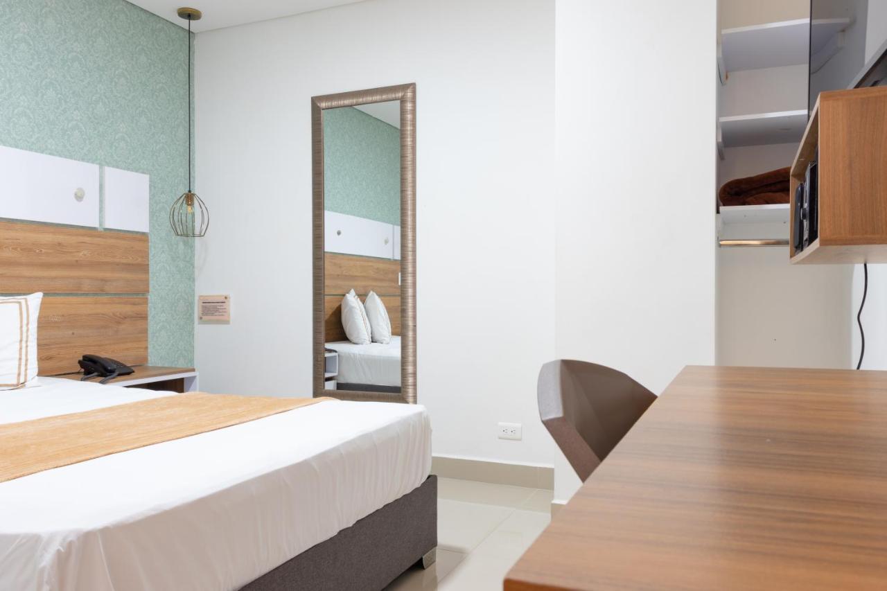 מדיין Infinity Hotel מראה חיצוני תמונה