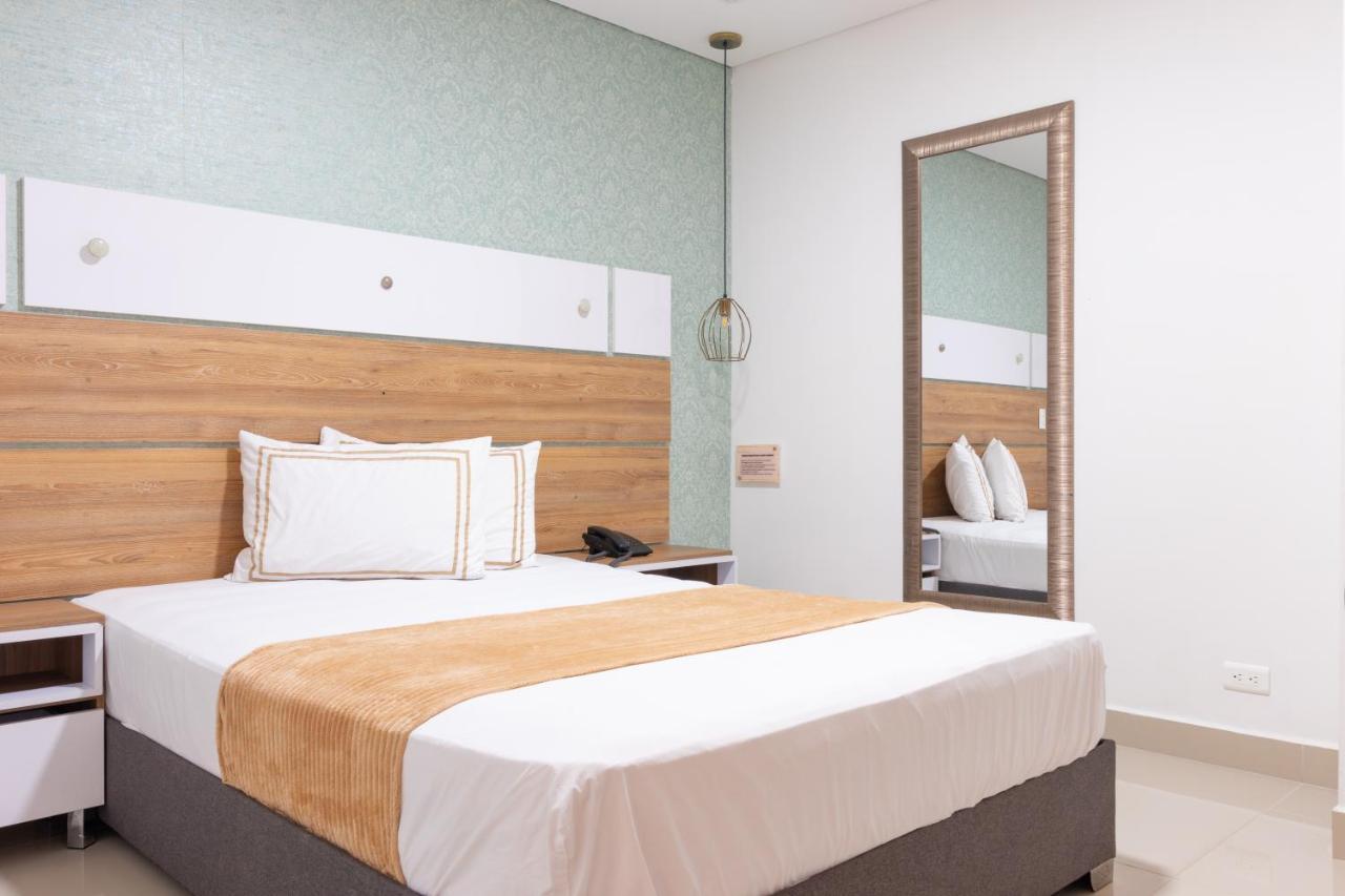 מדיין Infinity Hotel מראה חיצוני תמונה