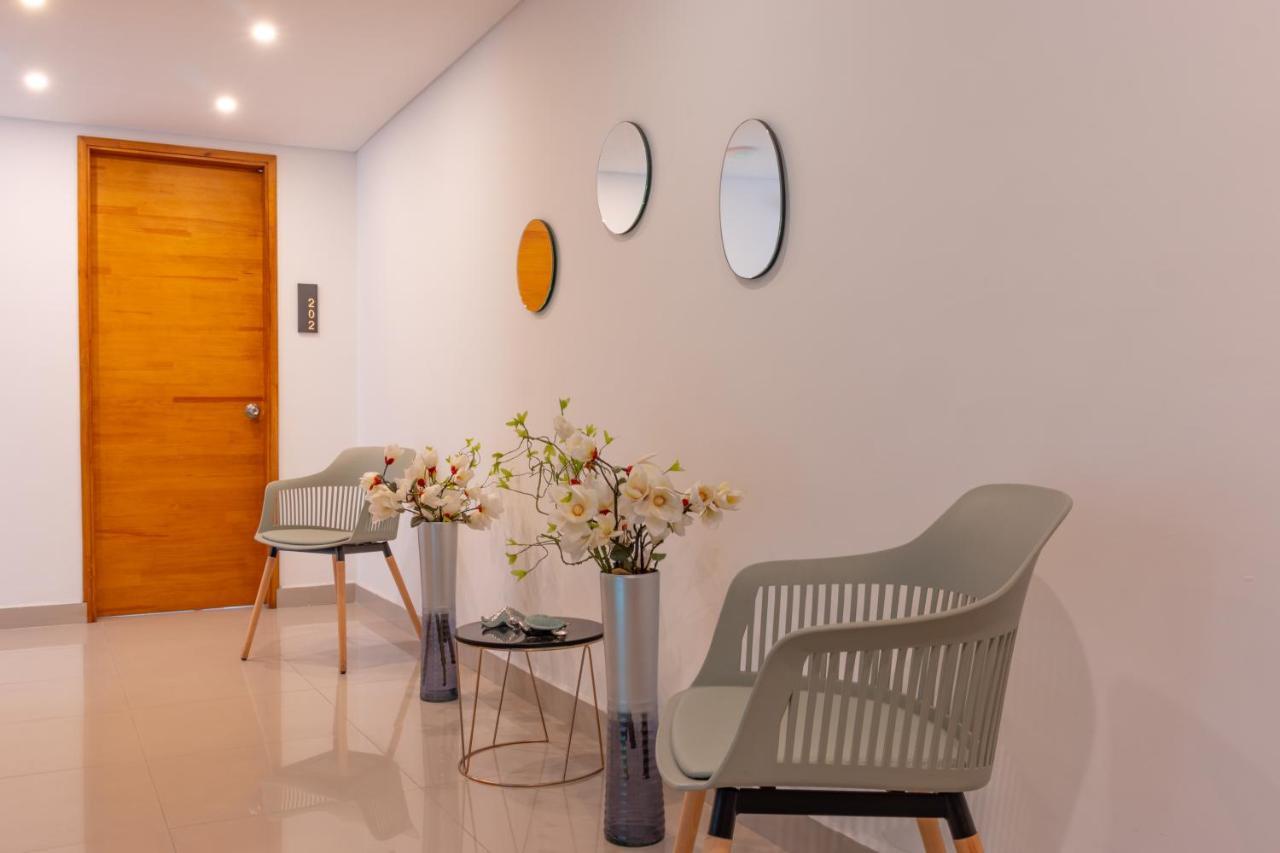 מדיין Infinity Hotel מראה חיצוני תמונה