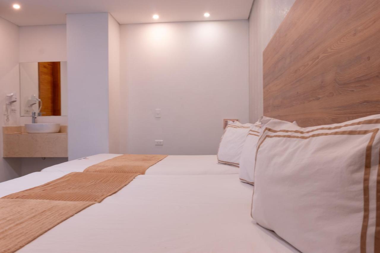 מדיין Infinity Hotel מראה חיצוני תמונה