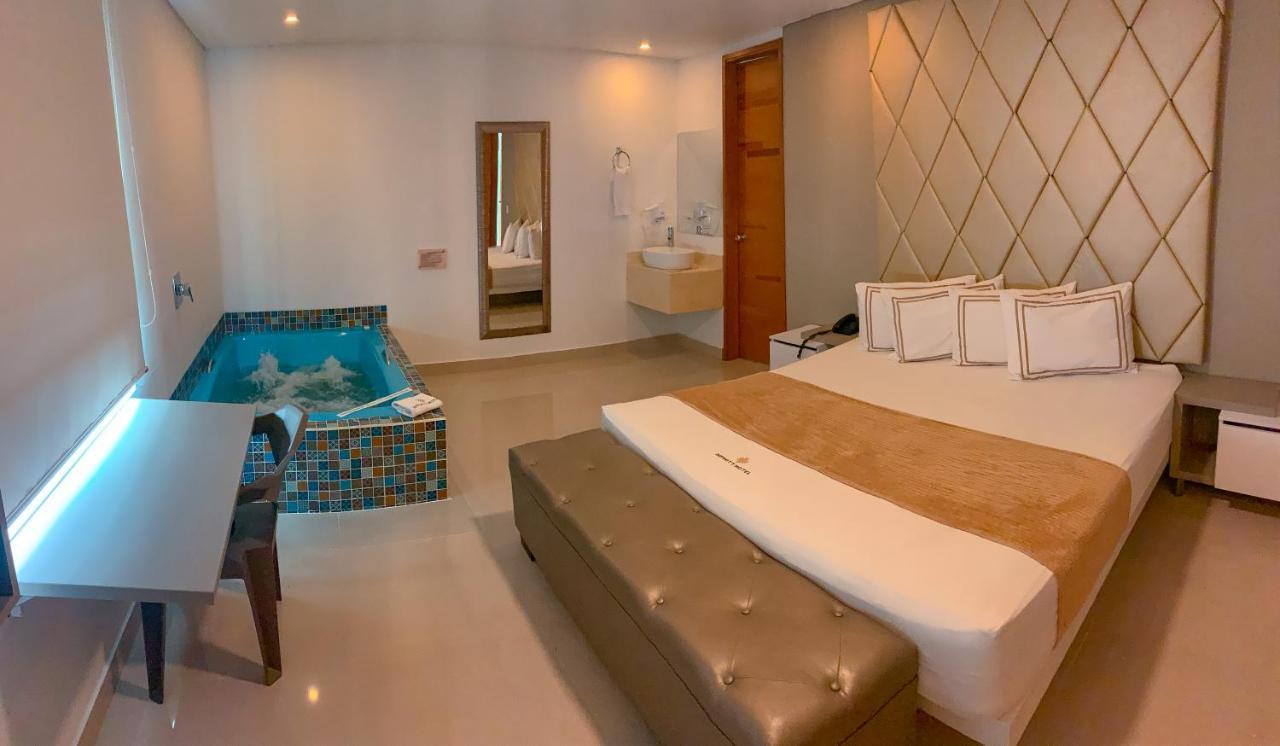 מדיין Infinity Hotel מראה חיצוני תמונה
