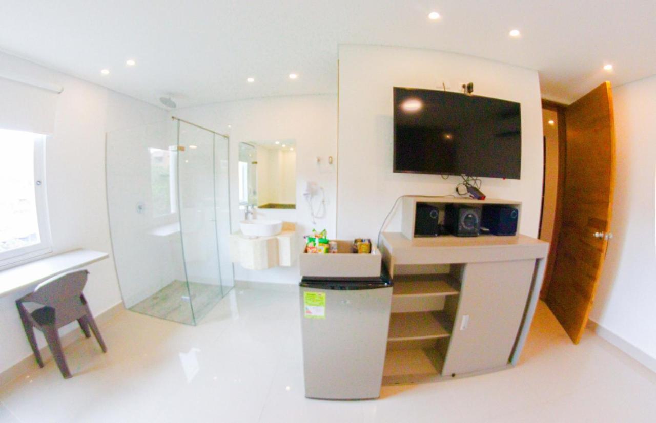 מדיין Infinity Hotel מראה חיצוני תמונה