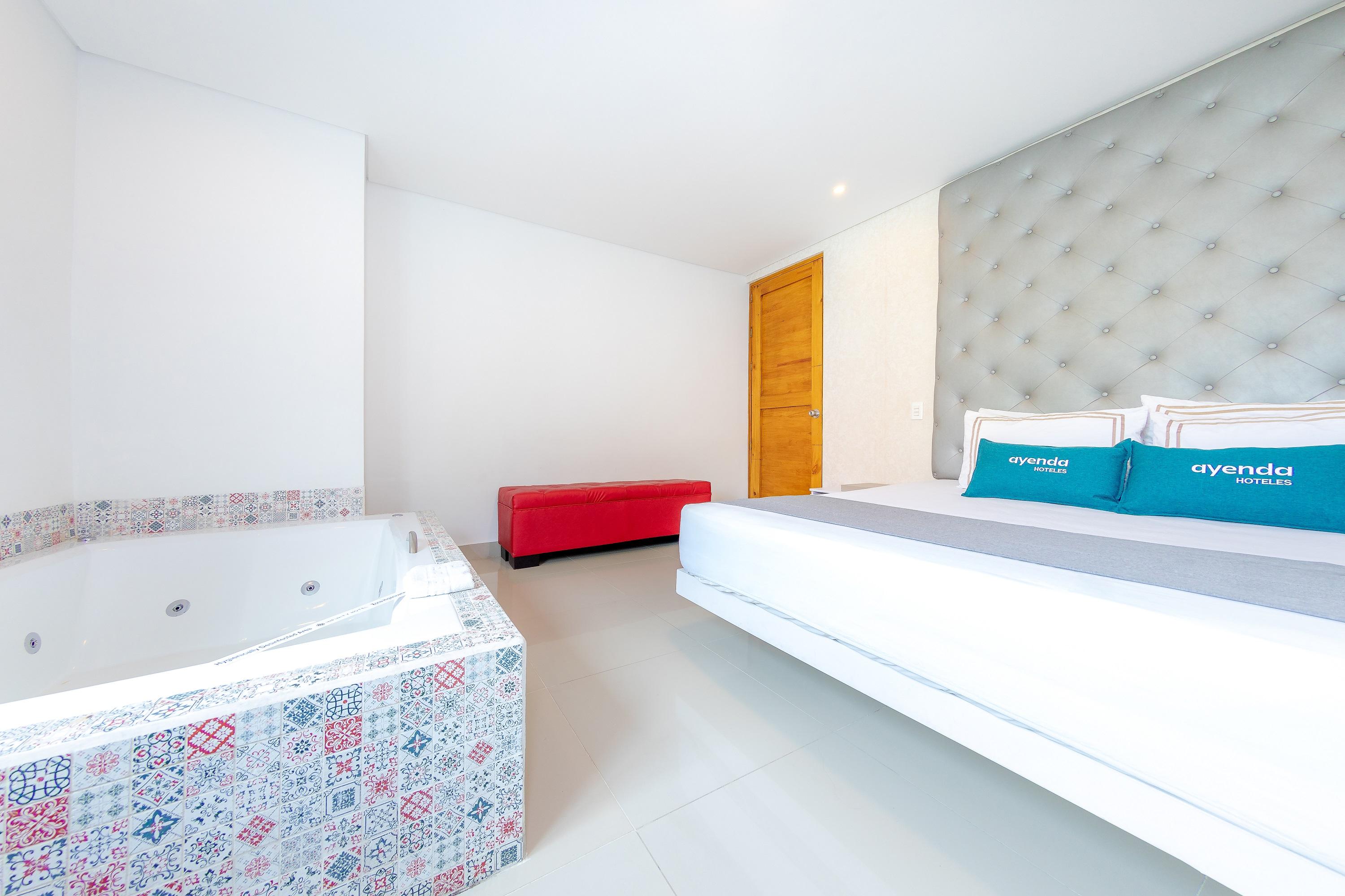מדיין Infinity Hotel מראה חיצוני תמונה