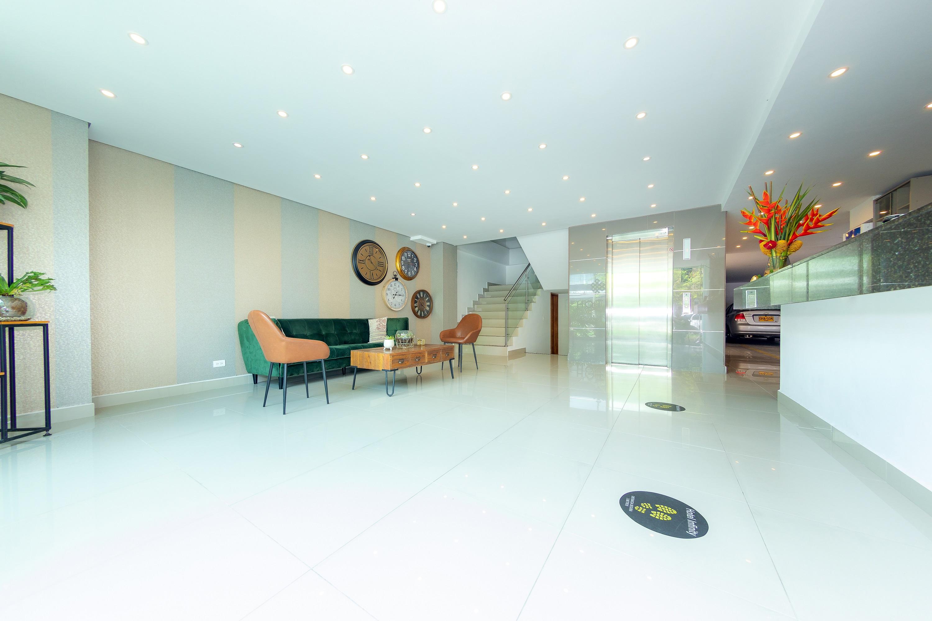 מדיין Infinity Hotel מראה חיצוני תמונה
