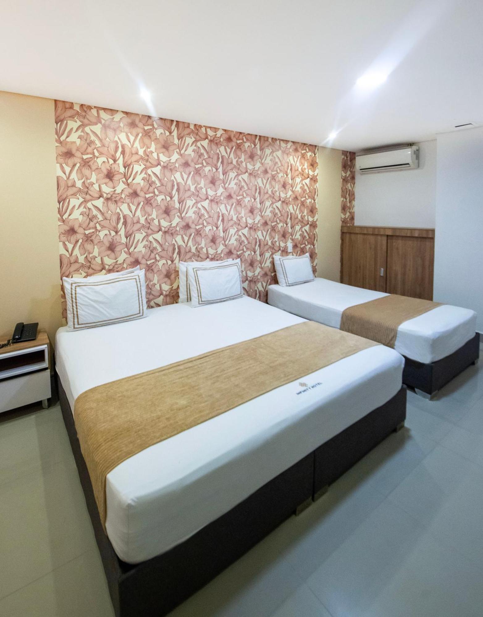מדיין Infinity Hotel מראה חיצוני תמונה
