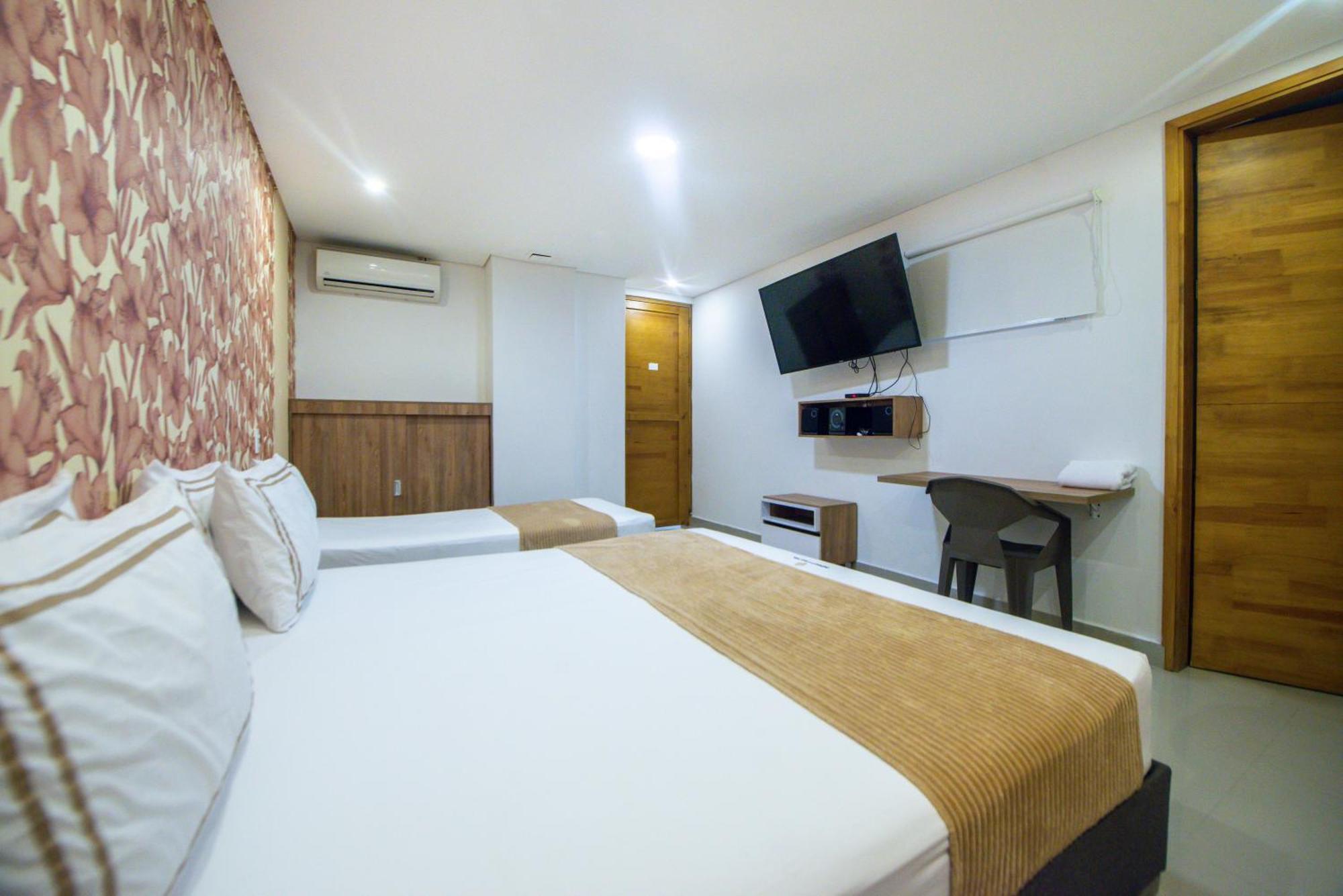 מדיין Infinity Hotel מראה חיצוני תמונה