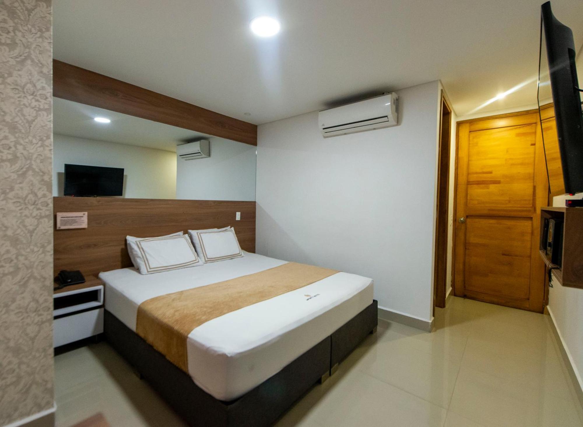 מדיין Infinity Hotel מראה חיצוני תמונה